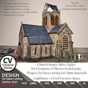 Könnte beinhalten: Ein detailliertes Modell der Kirche Sainte-Mère-Église, entworfen für das Brettspiel Company of Heroes. Das Modell hat eine Steinfassade, einen hohen Glockenturm und ein dunkelblaues Dach. Inklusive Zerstörungs-Kit. Laser-Schnitt-Design für 3mm Materialien.
