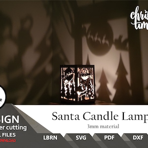 Op de afbeelding: Een houten kerstman kaarslamp die een schaduw van de kerstman en een kerstboom op de muur erachter werpt. De lamp is ontworpen voor 3 mm materiaal en is beschikbaar in de formaten LBRN, SVG, PDF, DXF en AI. De tekst "Christmas time" is in wit cursief op de muur geschreven.