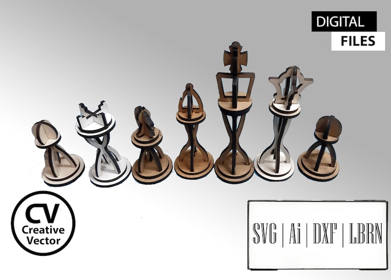 Pu&ograve; includere: Un set di sette pezzi degli scacchi in legno tagliati al laser con un design scheletrico a incastro. I pezzi sono disposti in fila e includono pedone, torre, cavallo, alfiere, re, regina e pedone. Testo: DIGITAL FILES e SVG | Ai | DXF | LBRN.