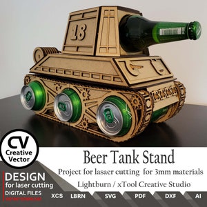 Peut inclure: Un support de tank à bière en bois avec un design découpé au laser. Le support est en forme de tank avec le numéro 18 sur le devant. Il a de la place pour six canettes et une bouteille. Le support est conçu pour des matériaux de 3 mm et peut être découpé à l'aide de Lightburn ou de xTool Creative Studio.