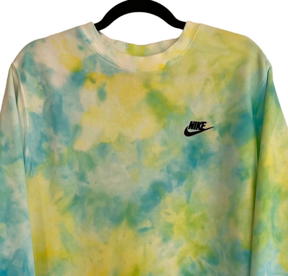tie dye sweatshirt nike