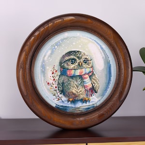 Wooden round frame. Custom Size. Frame for embroidery. Photo frame