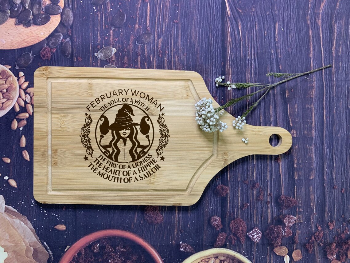 Heks februari vrouw citaat gegraveerd bamboe snijplank Etsy Heks februari vrouw citaat gegraveerd bamboe snijplank Etsy