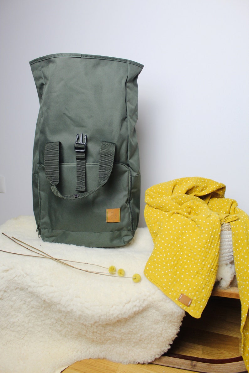 Rucksack följeslagare Olive grün Geschenk Weihnachten Backpacker Tasche unisex Wickel Wickelrucksack Daypack Rolltop Bild 7