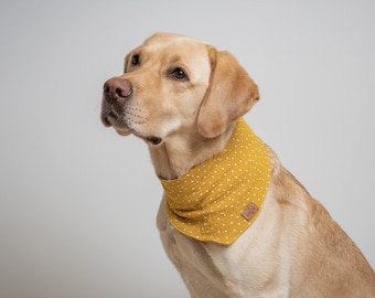 Dog bandana "fläck" - yellow - mustard - Christmas - dog scarf - collar - accessory for dogs - gift - muslin - bandana - dots