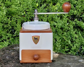 PEUGEOT FRERES coffee grinder / Sheet metal model / 1947 to 1960 / Color: Lacquered white / Fully restored and in working order