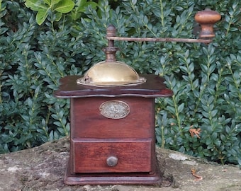 ZASSENHAUS Coffee Grinder (Germany) / R. Z. The brand of the lion with the umbrella / Classic model / Restored, in working order