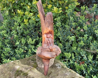 Artisanal sculpture in wood / Man with a pipe / Very original / Superb object of decoration / Rustic style, countryside, nature