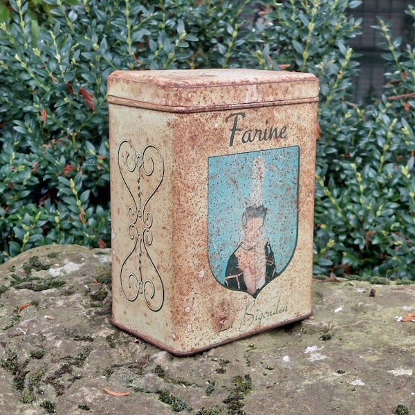 Ancienne boite de farine en métal / Illustration coiffe bretonne "La Bigouden", Dock de l'Ouest, Nantes, Brest / Origine France / Collection