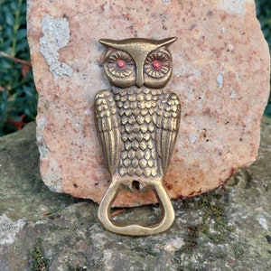 Old bottle opener, brass bottle opener / Owl, Owl / Beautiful vintage decorative object / Origin France