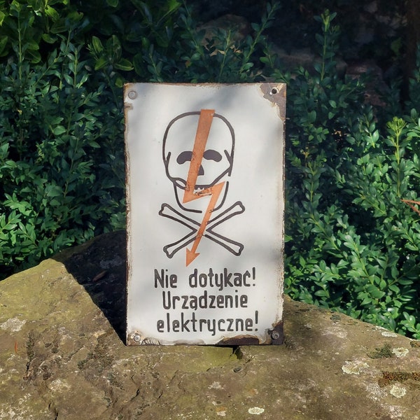 Ancienne plaque d'avertissement en acier émaillé / Origine Pologne / Nie Dotykac! Urzadzenie Elektyczne! / Danger électrique / Déco vintage