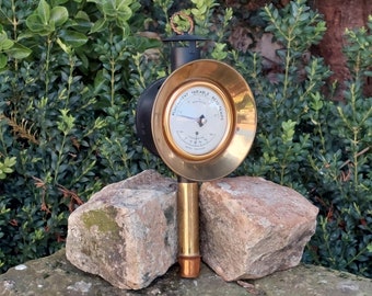 Barometer incorporated into an old carriage lantern / Functional barometer / Vintage and original decoration / Origin France