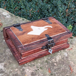 Wooden box with ironwork and goatskin / Vintage storage box / Storage chest / Vintage and original / Authentic