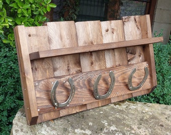 Rustic craft coat rack / Real horseshoes / Entirely handmade / Object of character / Vintage decoration / Original