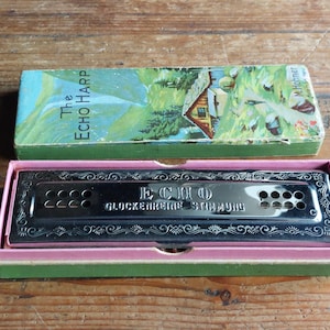 Old Hohner harmonica in its box / ECHO GLOCKENREINE STIMMUNG / Made in Germany / Chromatic harmonica / Collection