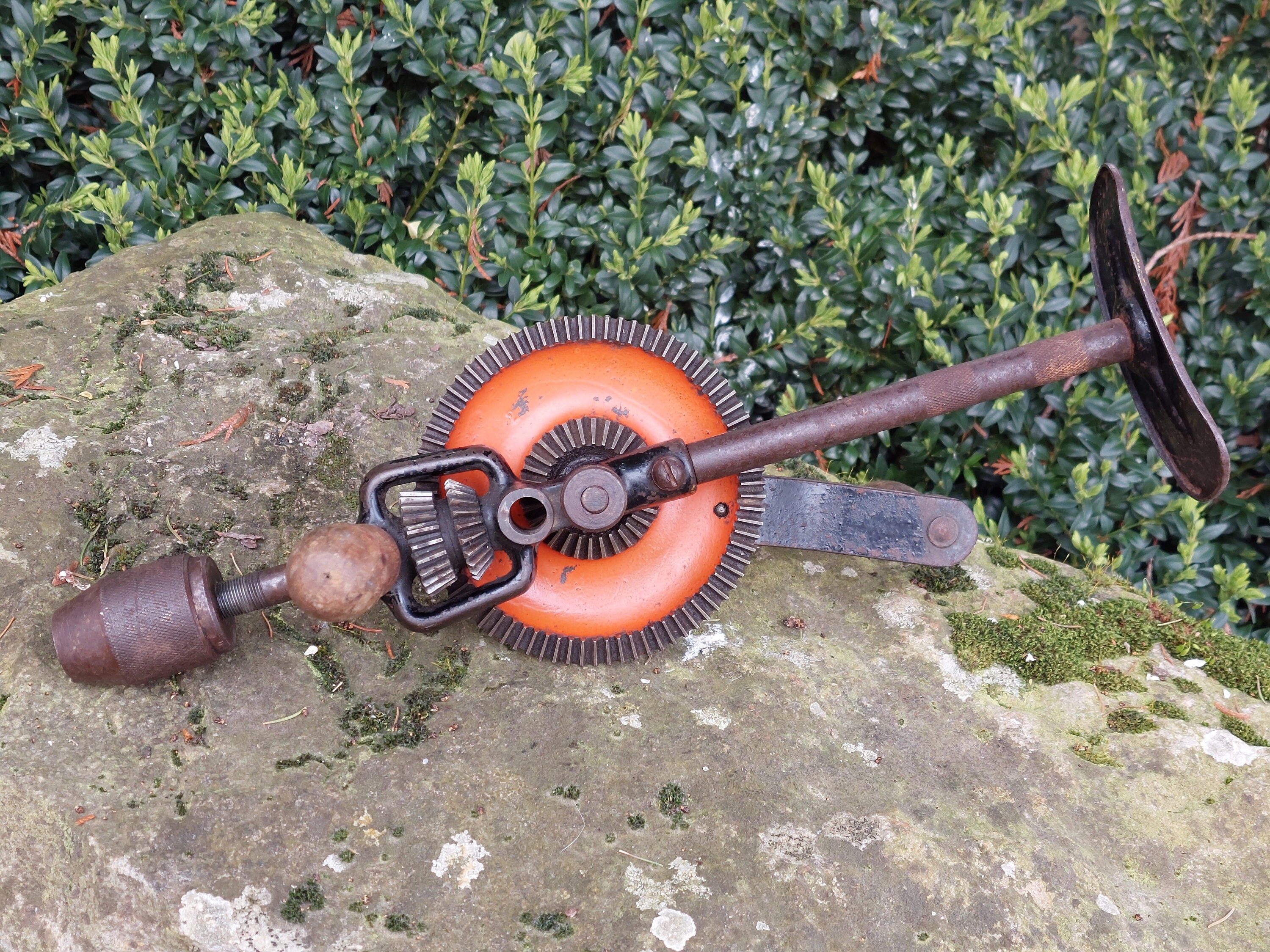 Perceuse à Main Vintage Peugeot Frères – Milieu XXe Siècle, En Métal Et Bois, Occasion