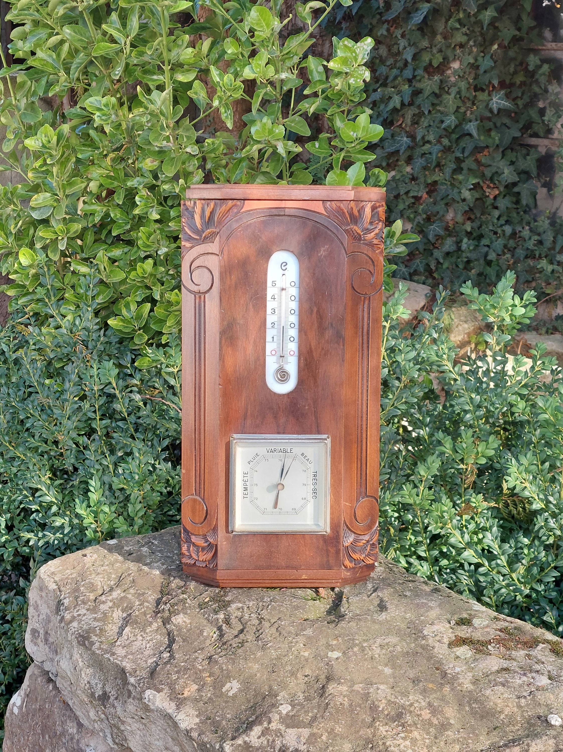 Horloge En Bois Vintage Avec Baromètre Et Ancien Thermomètre De