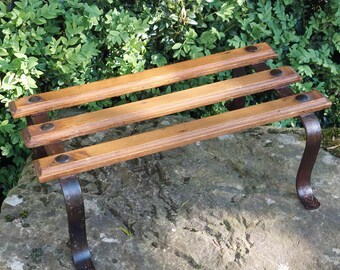 Ancien repose-pieds / Bois & Métal / Décoration vintage / Origine France