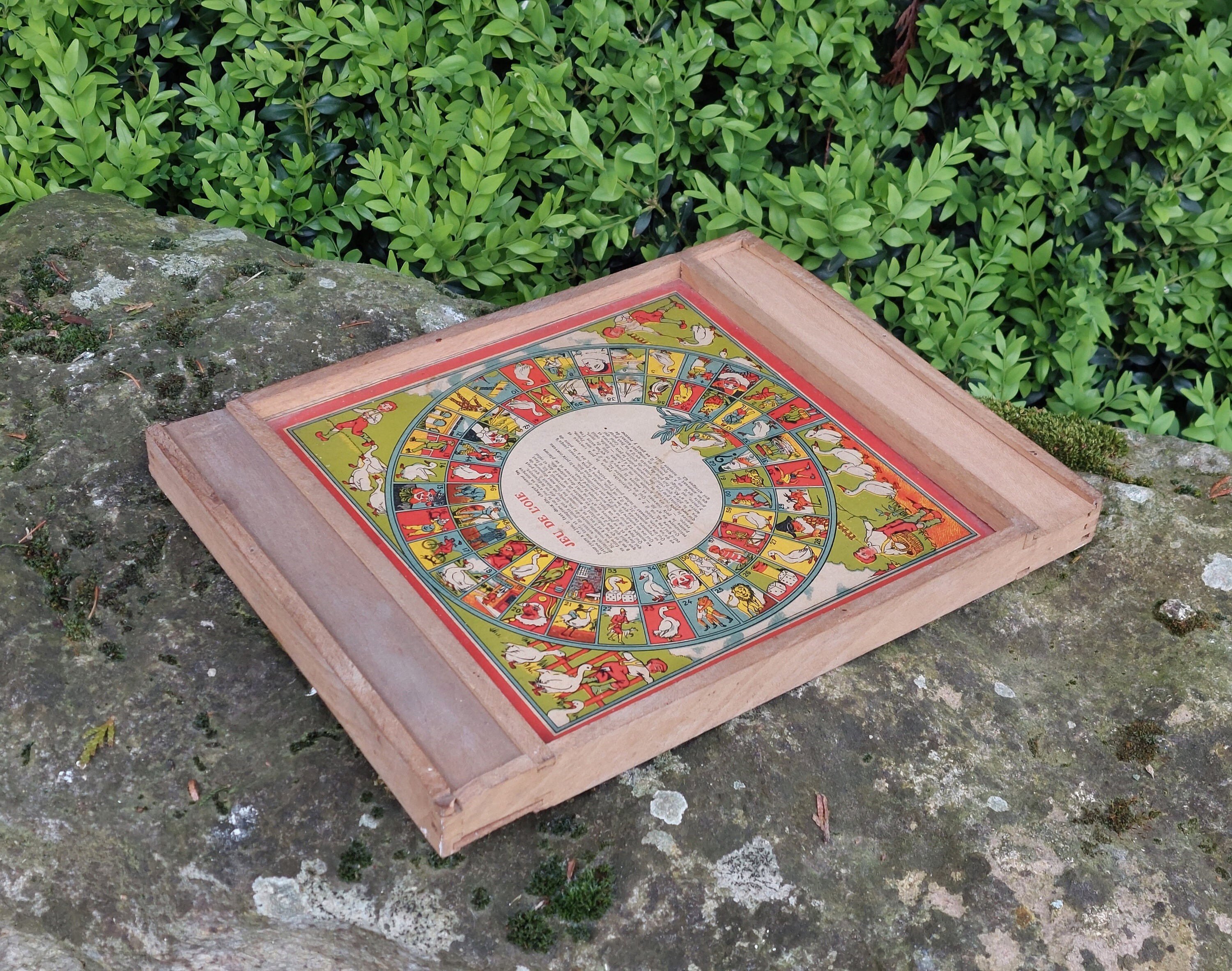 Plateau de jeu de dame avec les pions – Brocante La Vitrine