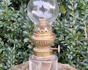 Lámpara de aceite antigua / Finales del siglo XIX, principios del XX / Origen Francia / Decoración vintage / Auténtica
