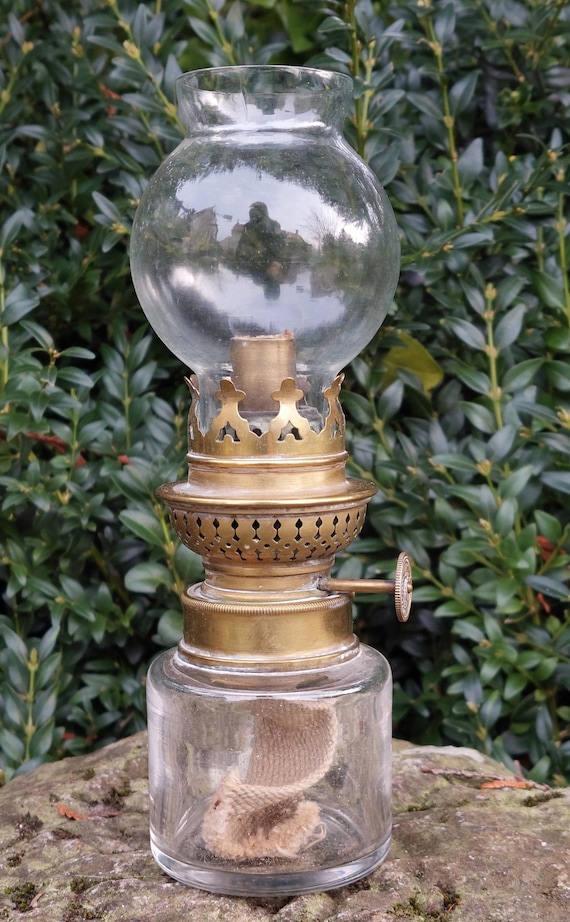 古いオイルランプ / 19 世紀後半、20 世紀初頭 / フランス製