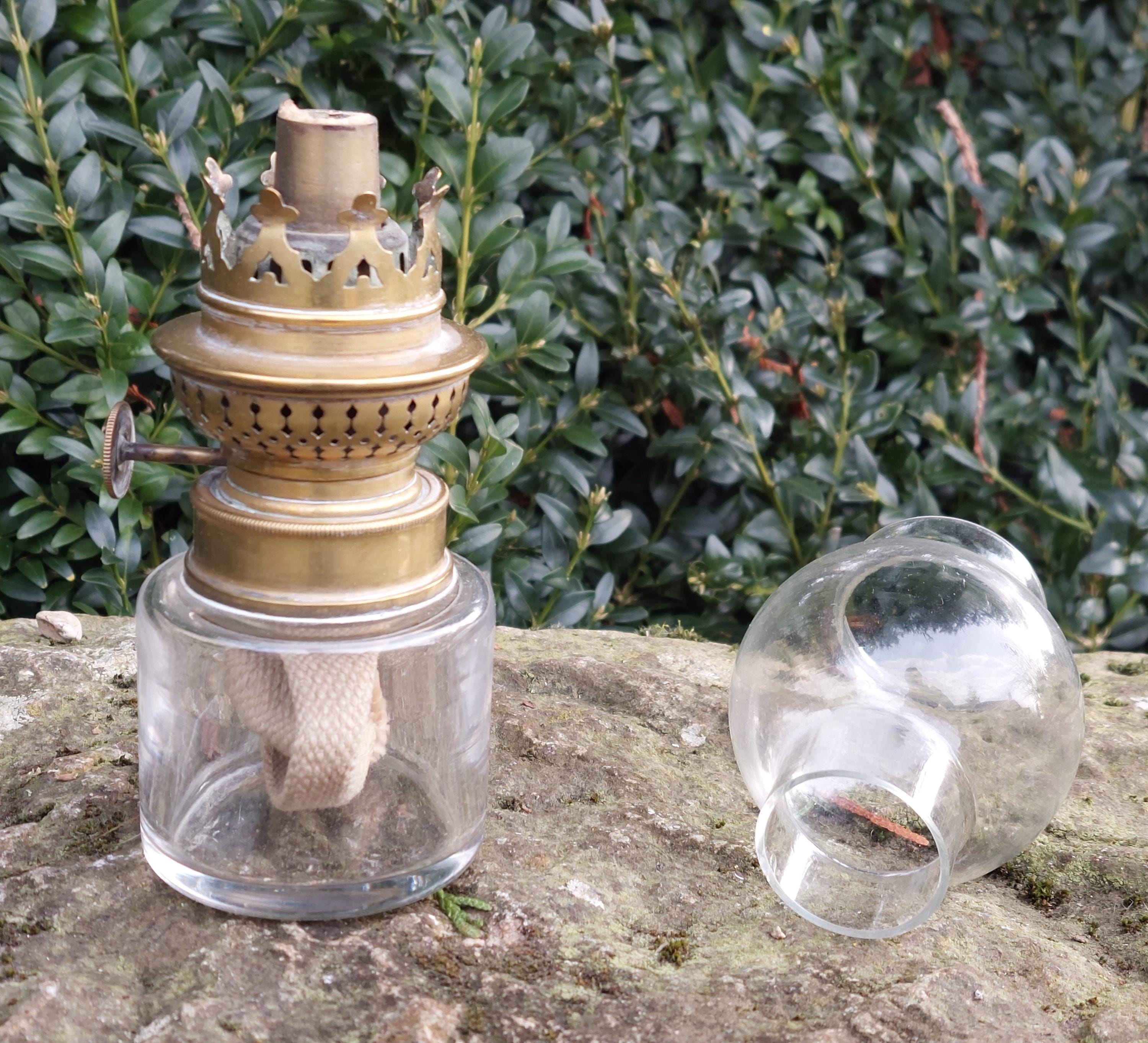 古いオイルランプ / 19 世紀後半、20 世紀初頭 / フランス製