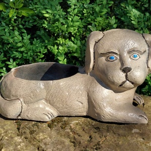 Planter - Cast iron flower pot / Handmade and original creation for the garden, terrace, balcony or interior / Cast iron dog