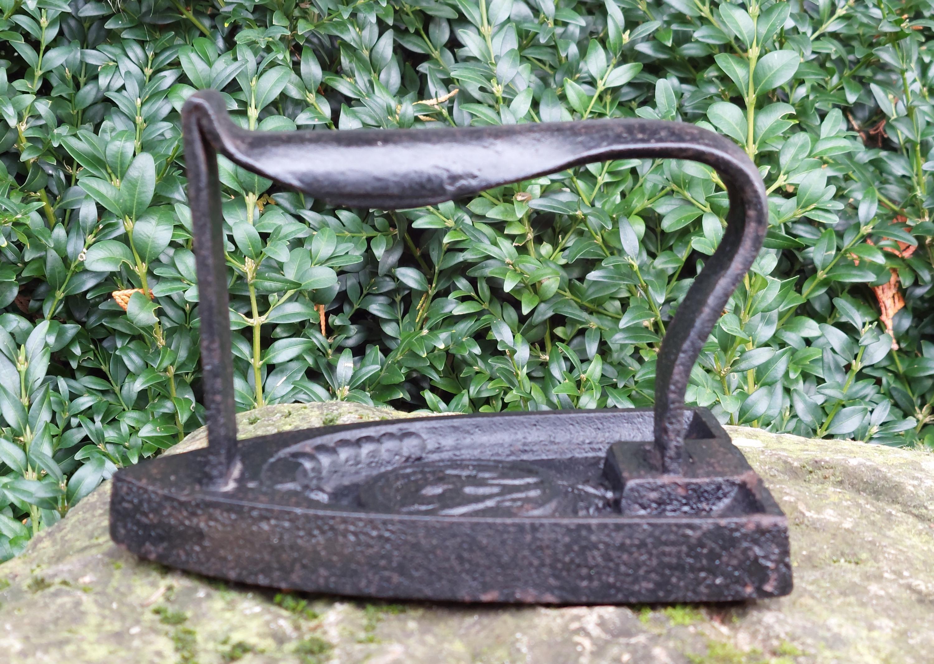 ANCIEN FER À Repasser GENDARME N° 4 EUR 15,00 - PicClick FR