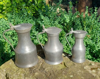 Set of 3 hallmarked tin pitchers / Aries hallmark / Carafe with lid/ 19th century period / Vintage decoration and collection