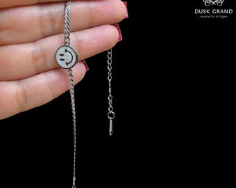 Stainless Steel Smiley Face Bracelet, Silver Happy Face Curb Chain Bracelet, Y2K Aesthetic Jewelry, Adjustable 8 Inch Extender Charm Gift