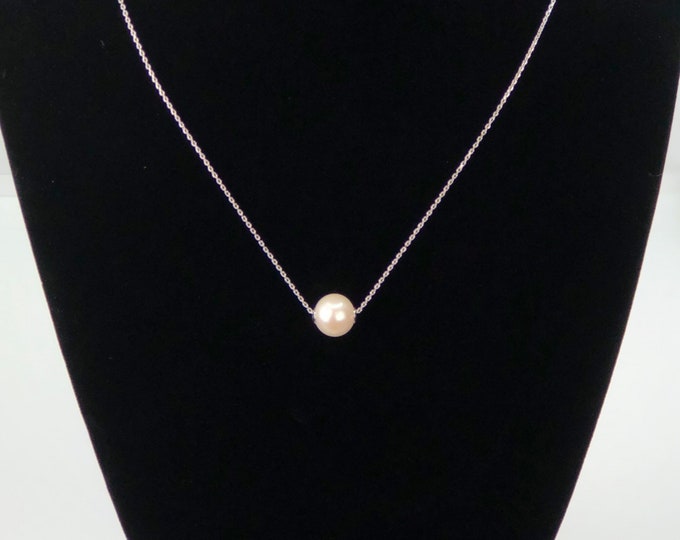 Single Pearl Necklace with Silver chain - DuskGrand