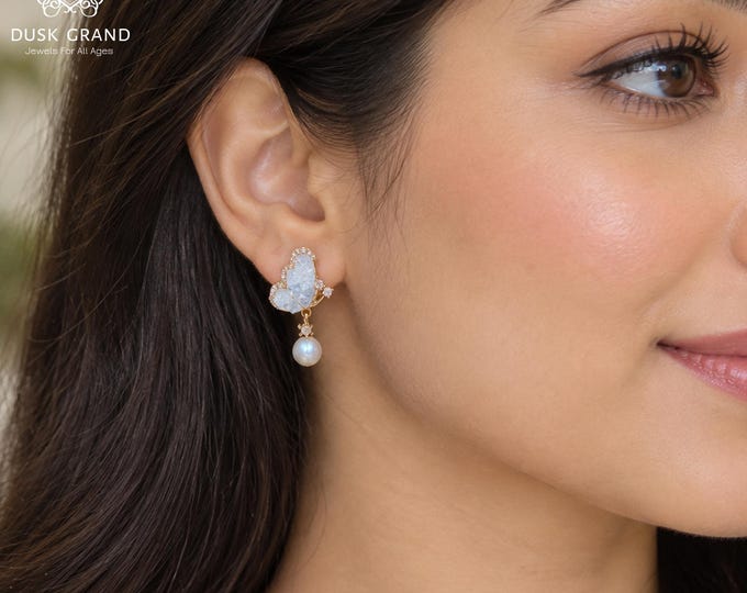 Gold Tone Butterfly Pearl Drop Earrings, Textured White Stone Butterfly Studs, Elegant Dainty Bridal Earrings, Classic Pearl Jewelry Gift