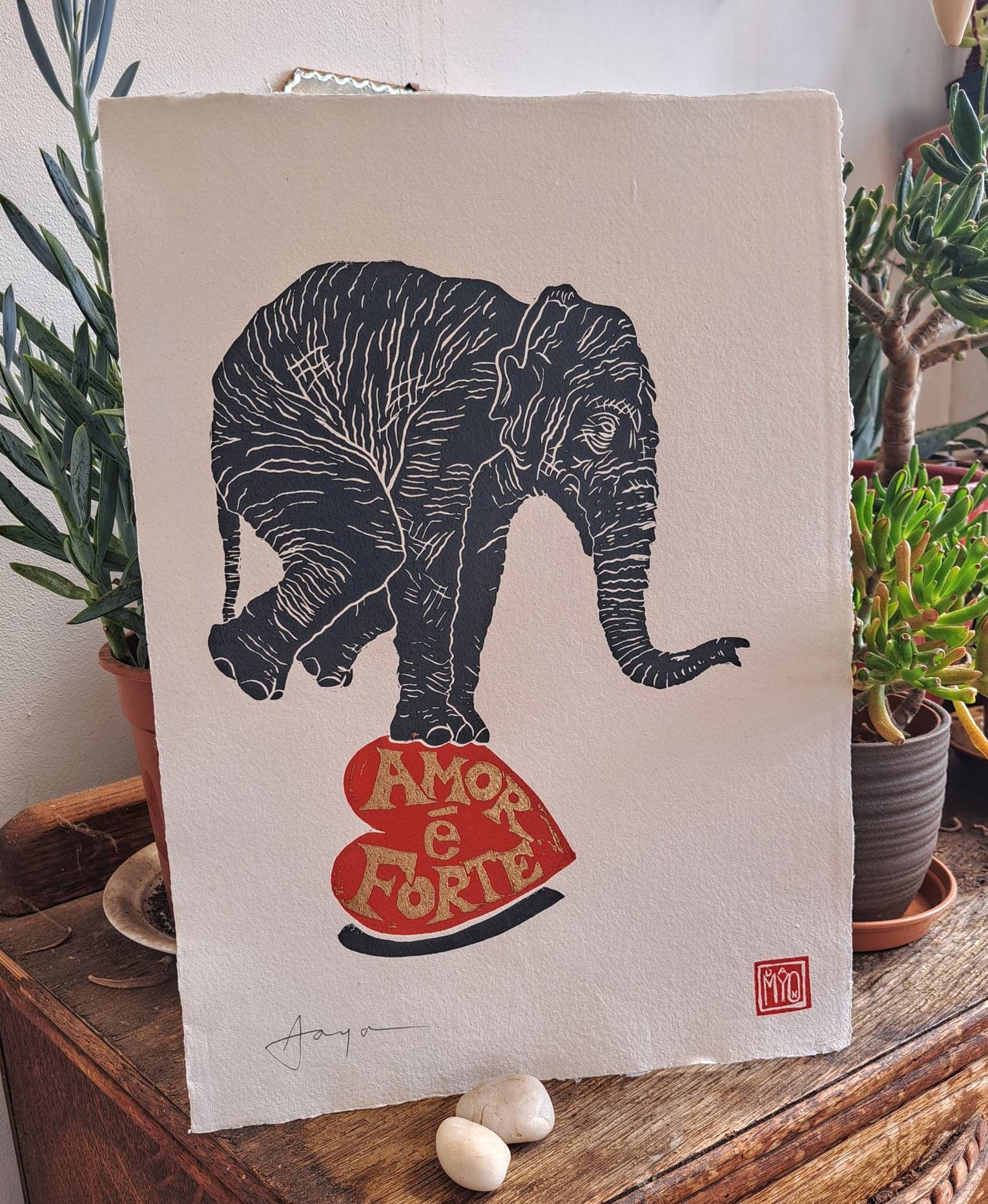 verhouding Verplicht bureau Love is Strong. Original Linocut Print of an Elephant Balanced - Etsy