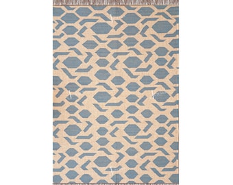 Tapete Kilim multicolorido vintage, tecido à mão em lã e juta, ideal para cozinha e decoração de casa.