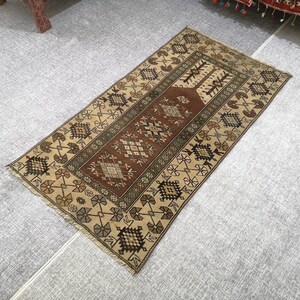 Beige and Brown Rug, 2.6 x 4.9 ft Rug, Home Decor Rug, Vintage Turkish Rug, Rug For Bedroom, Small Turkish Rug, Brown Decor Rug, Unique Rug