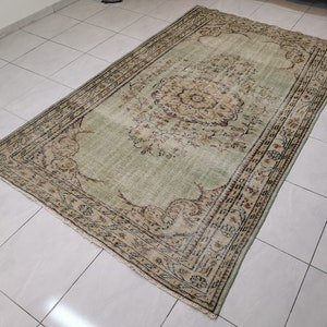 5.5 x 9 ft Green vintage rug Turkish vintage rug Green rug for living room Bedroom decor rug Handcrafted Turkish rug Green wool rug for home
