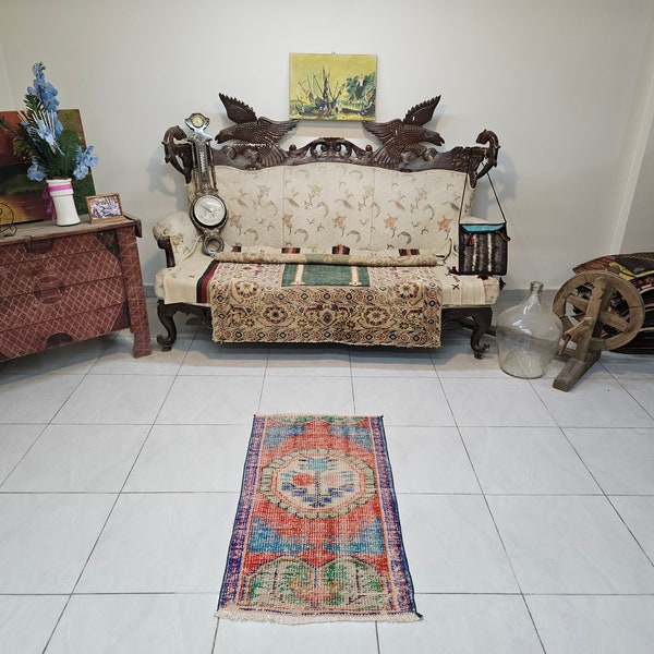 Ethnic accent rug 1.9 x 3.4 ft Oriental vintage rug Home Decor Rug Turkish vintage rug Small wool rug Rug for living room Orange Turkish rug