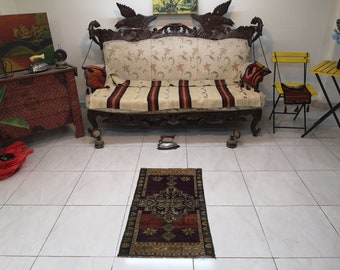 Klein vintage Turks tapijt, paars Anatolisch wollen tapijt (1,8 x 3 ft)