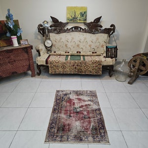 Bohemian carpet 2.6 x 3.8 ft Rug for living room Interior oriental rug Red small rug Wool accent rug Turkish kitchen rug Turkish vintage rug