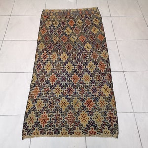 2.7 x 5.5 ft Small kilim rug Colorful geometric kilim rug Turkish kilim rug Turkish vintage kilim rug Yellow rug for living room Wool kilim