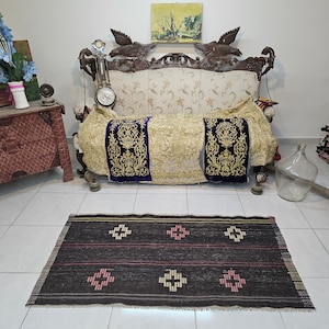 Black Turkish rug 5.3 x 2.7 ft Handmade wool rug Black kilim rug Turkish vintage rug Bohemian kilim rug Small bathroom rug Black kitchen rug