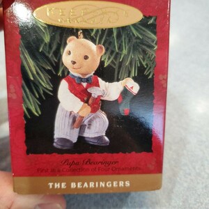 1993 papa bearinger bear keepsake christmas hallmark ornament 024