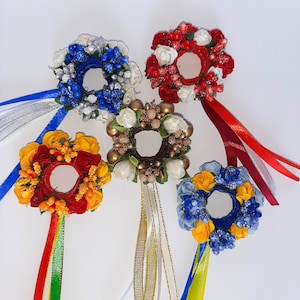 Favors wedding sign boutonniers brooch in Ukrainian wreath style, favors women handmade decorative brooch Ukrainian wreath folk style