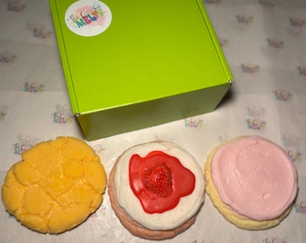 Cute wax melts- box of three cookie wax melts, pink sugar cookie, mango cookie, strawberry cookie