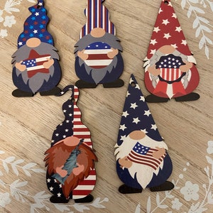 Patriotic Tiered Tray Gnomes, Mini wood gnomes, tiered tray docorations, gnomes for tiered trays, gnomes for beaded garland