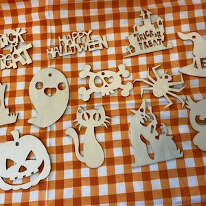 Halloween Set 2 Wood Shapes, Tiered Tray Halloween Wood Cutouts, Wood Cutouts, Halloween DIY