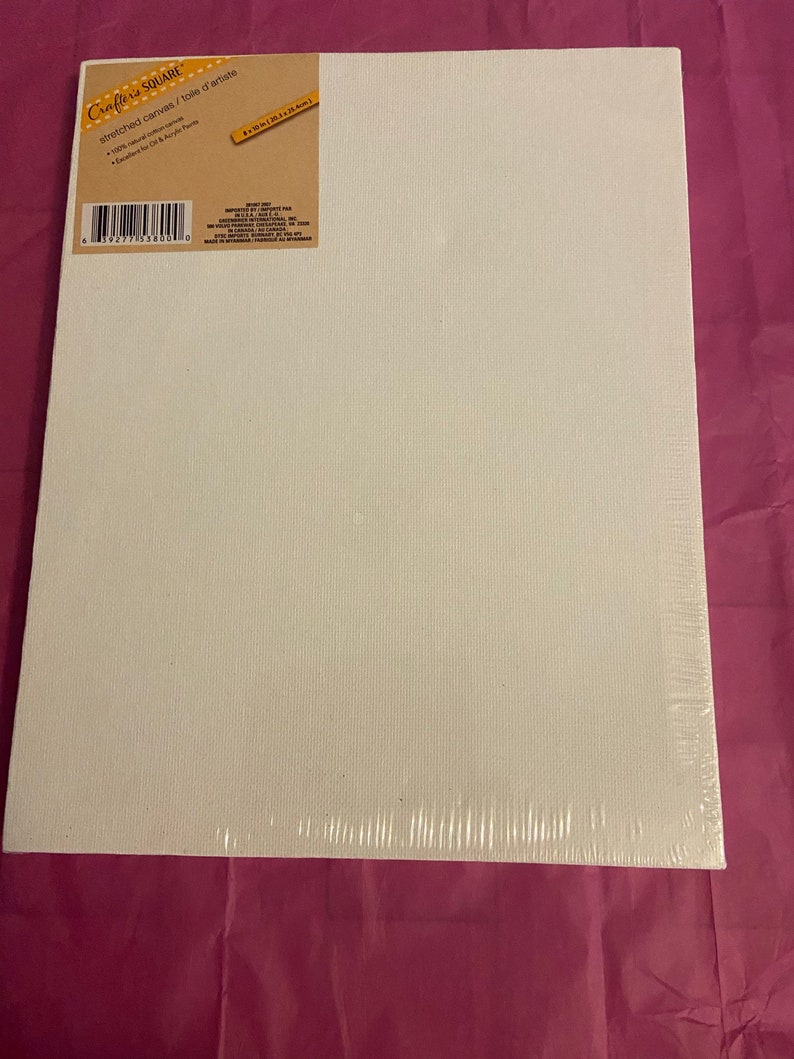 K&ouml;nnte beinhalten: Eine wei&szlig;e, aufgespannte Leinwand, 28x36 cm (11x14 Zoll), von Crafter's Square. Sie besteht aus 100% nat&uuml;rlicher Baumwolle, ist s&auml;urefrei und archivfest und eignet sich ideal f&uuml;r &Ouml;l- und Acrylfarben.