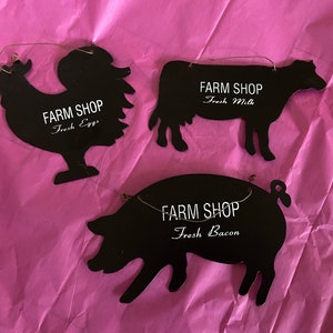 Metal Farmhouse Animals | Metal Cow | Pig | Chicken | Metal Hanging Farm Animals | Wreath Signs | Tiered Trey Items