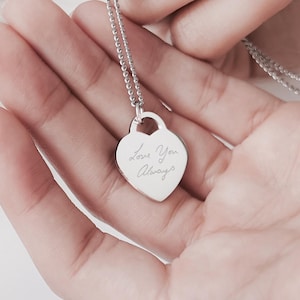Hartvormige ketting met echt handschrift • Handtekeningen • Handgeschreven berichten • Herdenkingssieraden