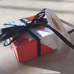 10 Scatole di Carta Confettata Laurea Personalizzate con Appunti